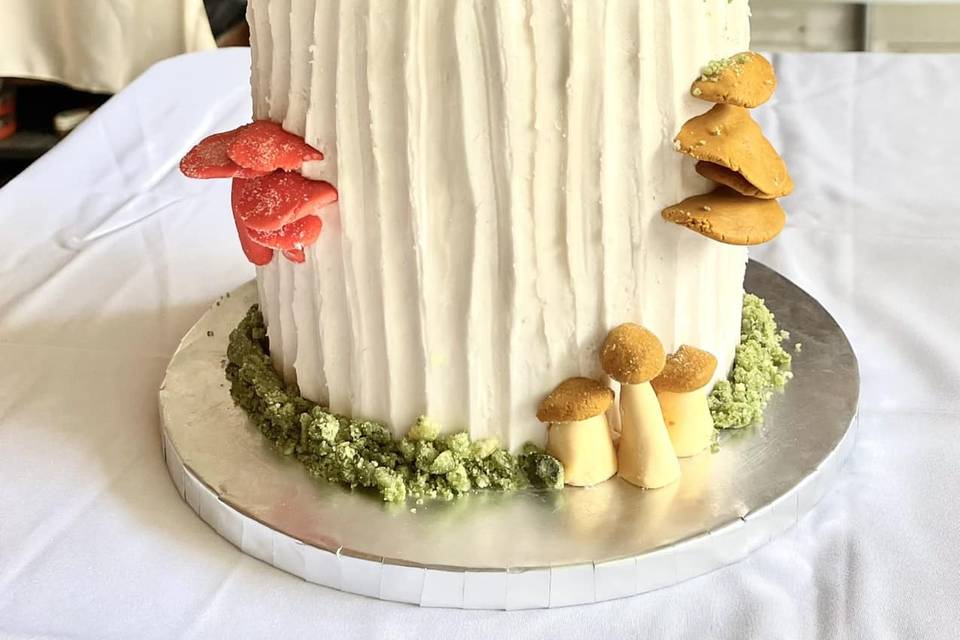 Unique wedding cake