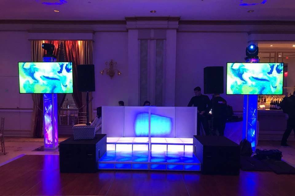 Dj table