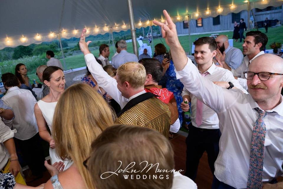 EPIC Lakeville Wedding