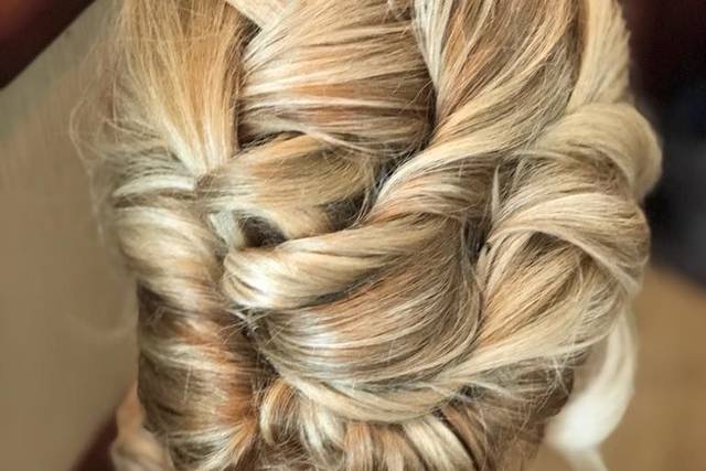 HoneyComb Salon