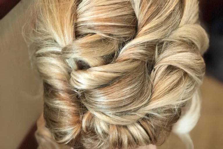 HoneyComb Salon