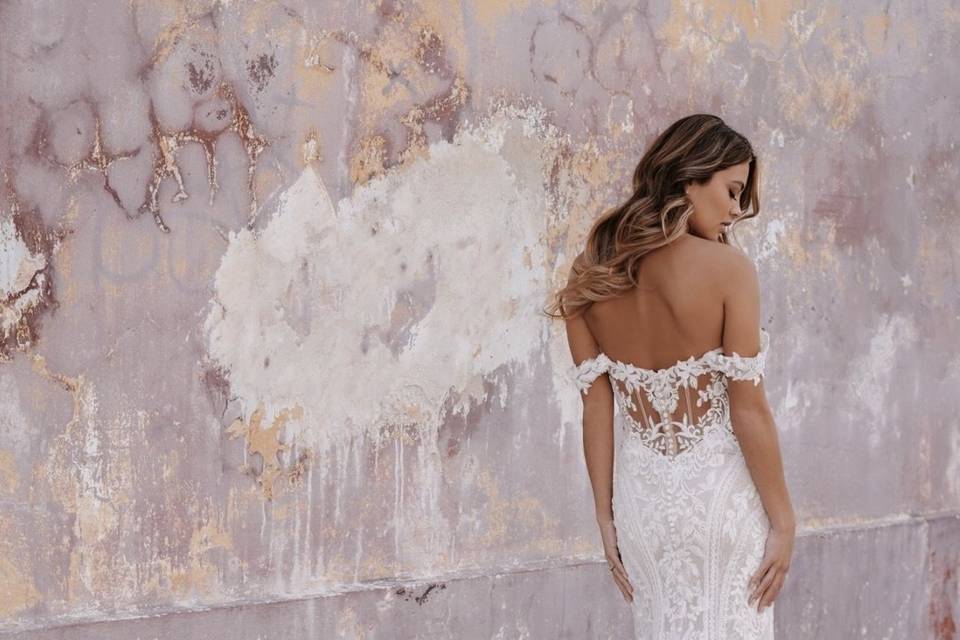 Back of wedding dress