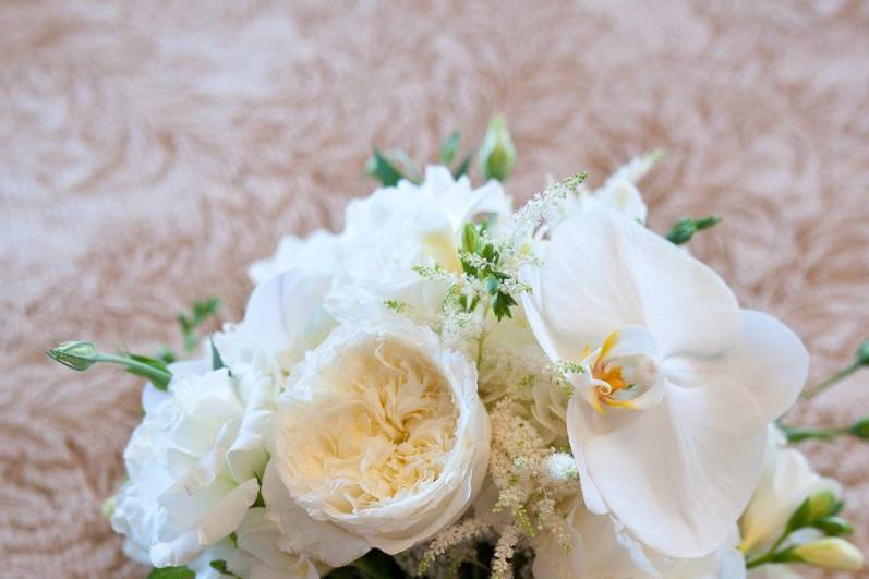 White roses with peach ribbon