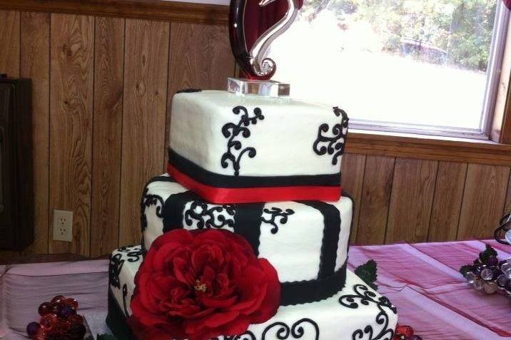 Bride's Table/Wedding Cake