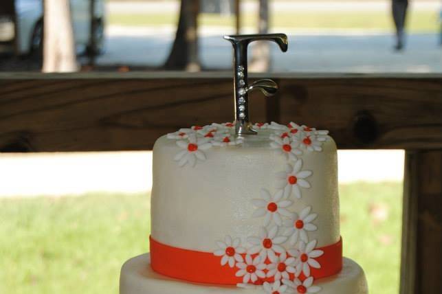 Bride's Table/Wedding Cake