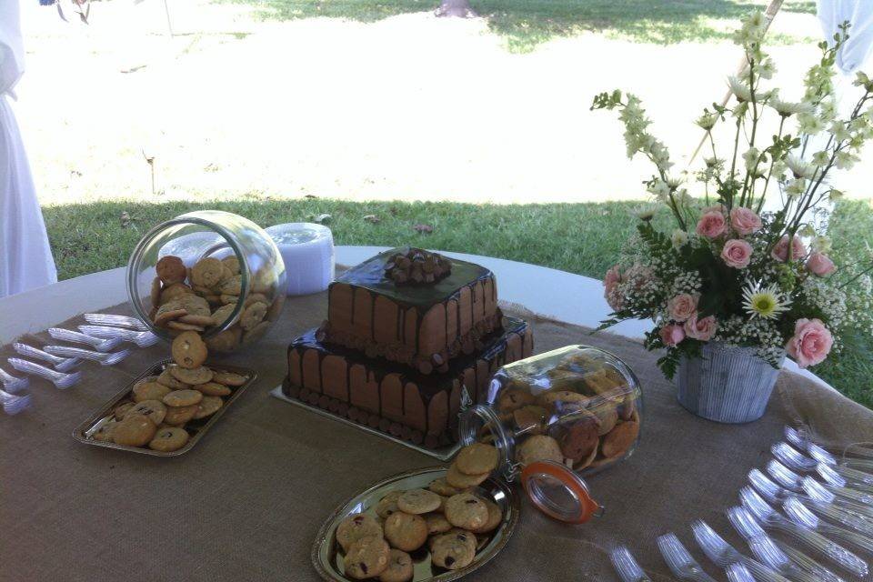 Groom's Table/Chocolate Cake with Peanut Butter Icing, Chocolate Ganache, and Reese Cups