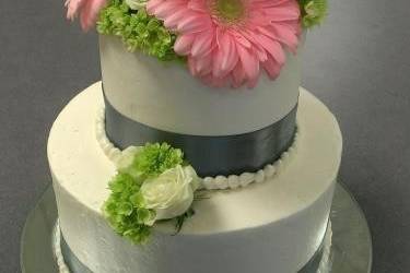 Two tier cake with pink flowers