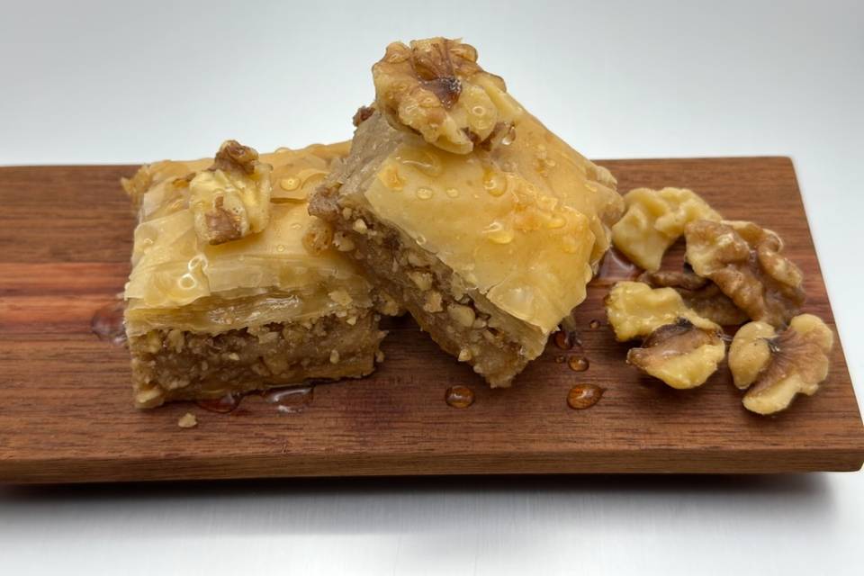 Walnut Paxlava