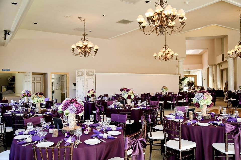 Violet table decor