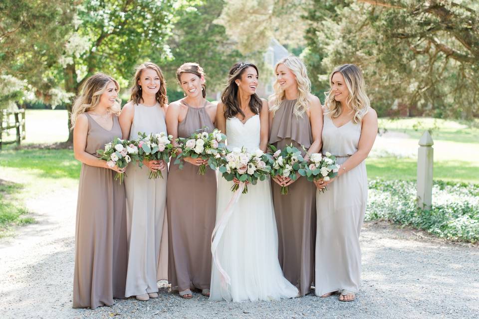 The bride with her bridesmaids