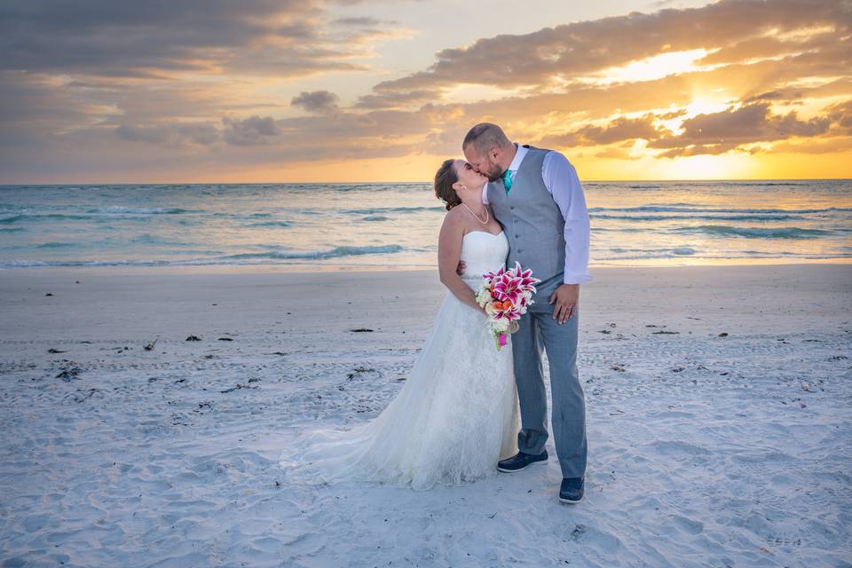 Sunset wedding in Siesta key