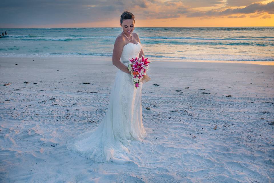 Sunset wedding in Florida