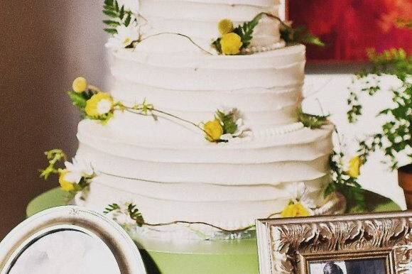 Rustic style cake