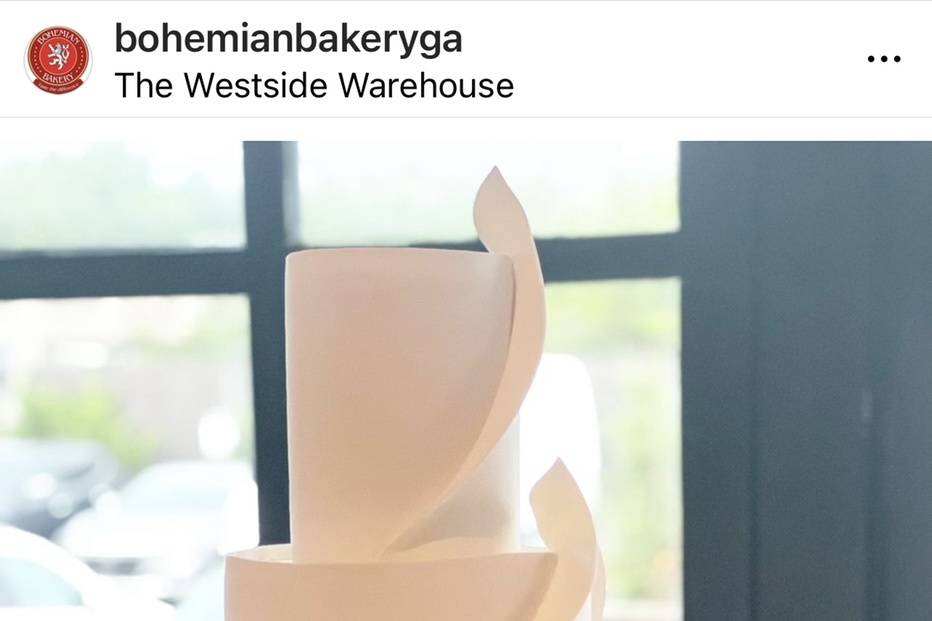 Modern wedding cake