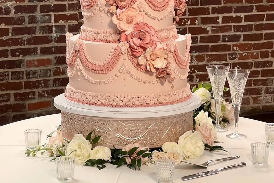 Vintage Style wedding cake