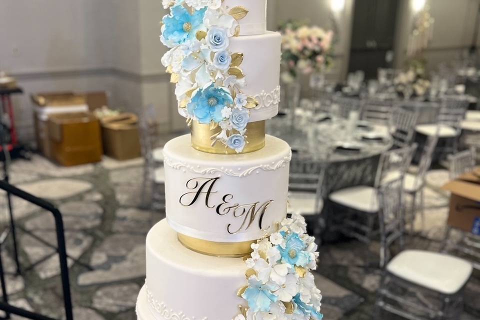 5-tiered cake
