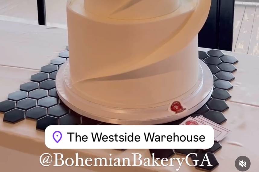 Modern wedding cake