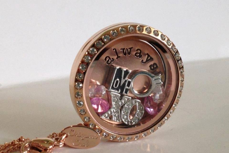 Origami Owl- Lindsay Bessey, Independent Designer