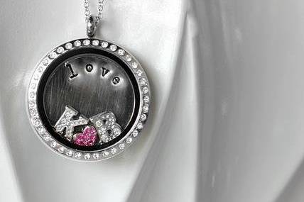 Origami Owl- Lindsay Bessey, Independent Designer