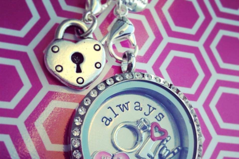 Origami Owl- Lindsay Bessey, Independent Designer