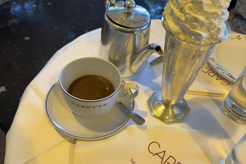 Paris Cafe