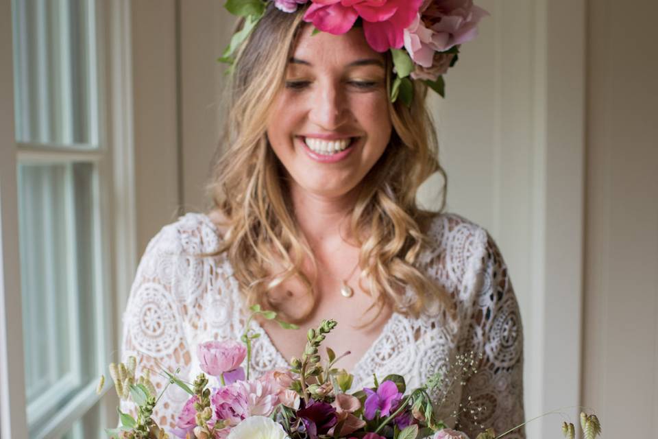 Flower crown & bridal bouquet