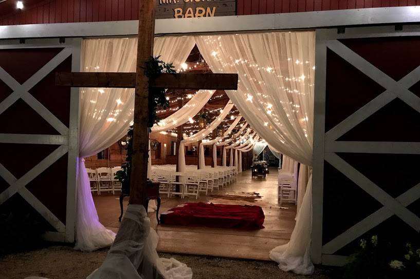 DRaping Red Gate Barn