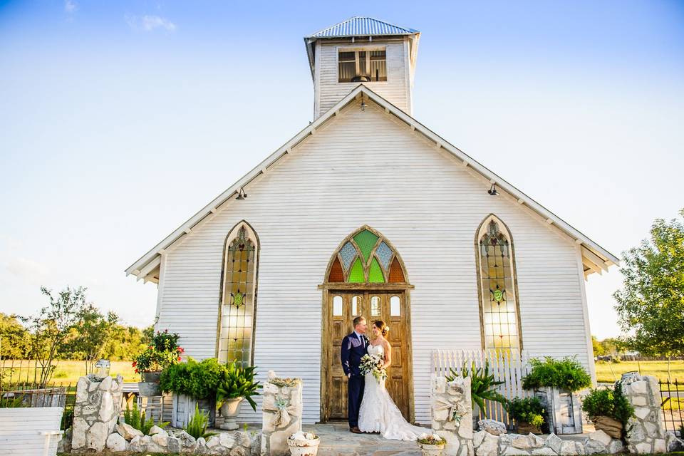 Picturesque ceremony