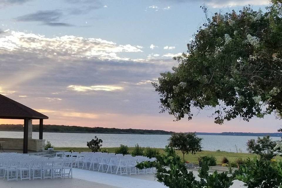 Paradise Cove at Lake Grapevine