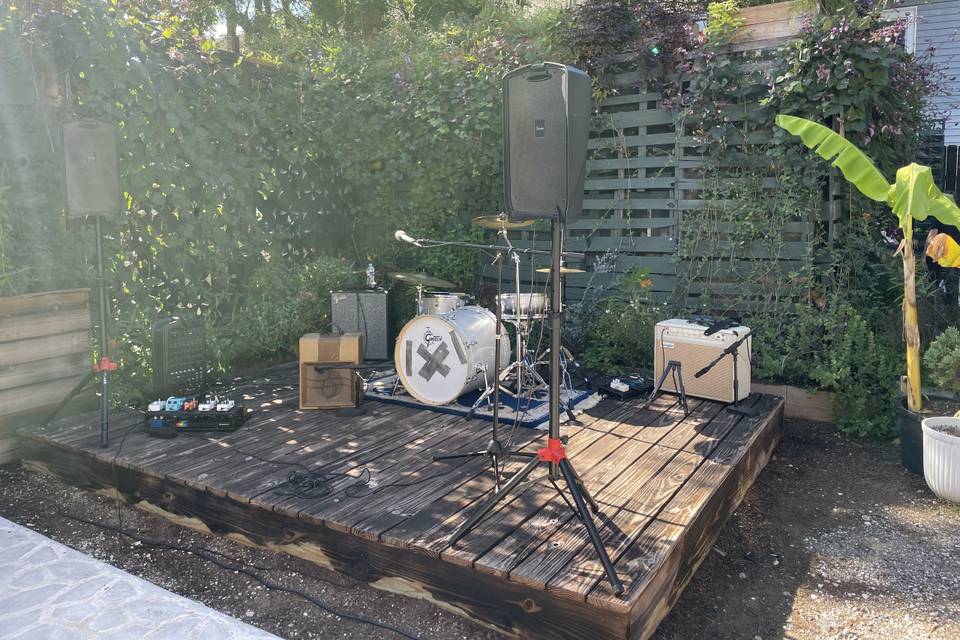 Stage/band area