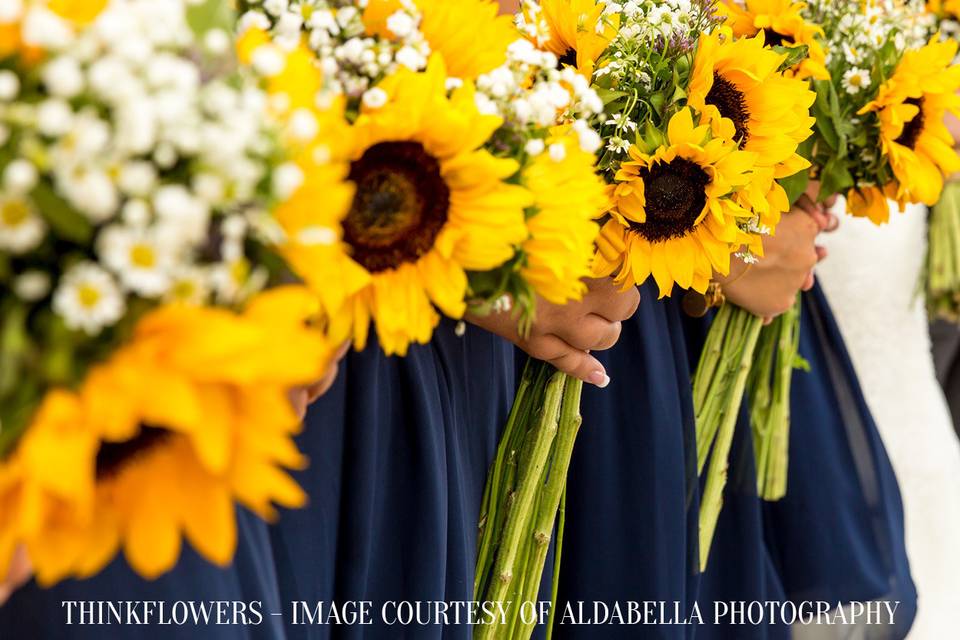 Sunflower Bouquets | Photo Courtesy of Aldabella Photography