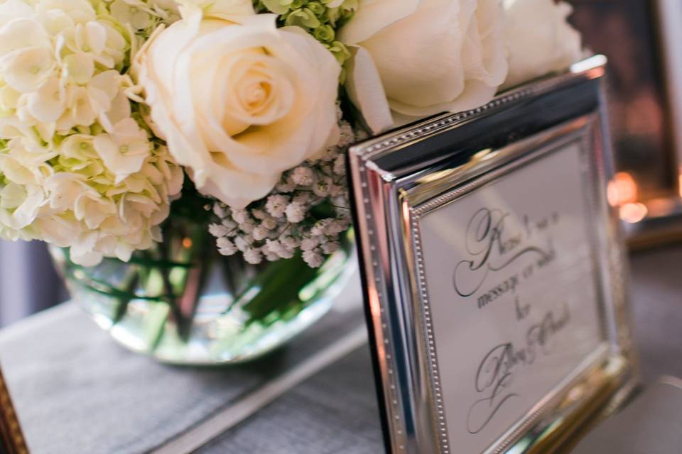 Wedding centerpiece | Photo courtesy of Kathryn Ivy Photography