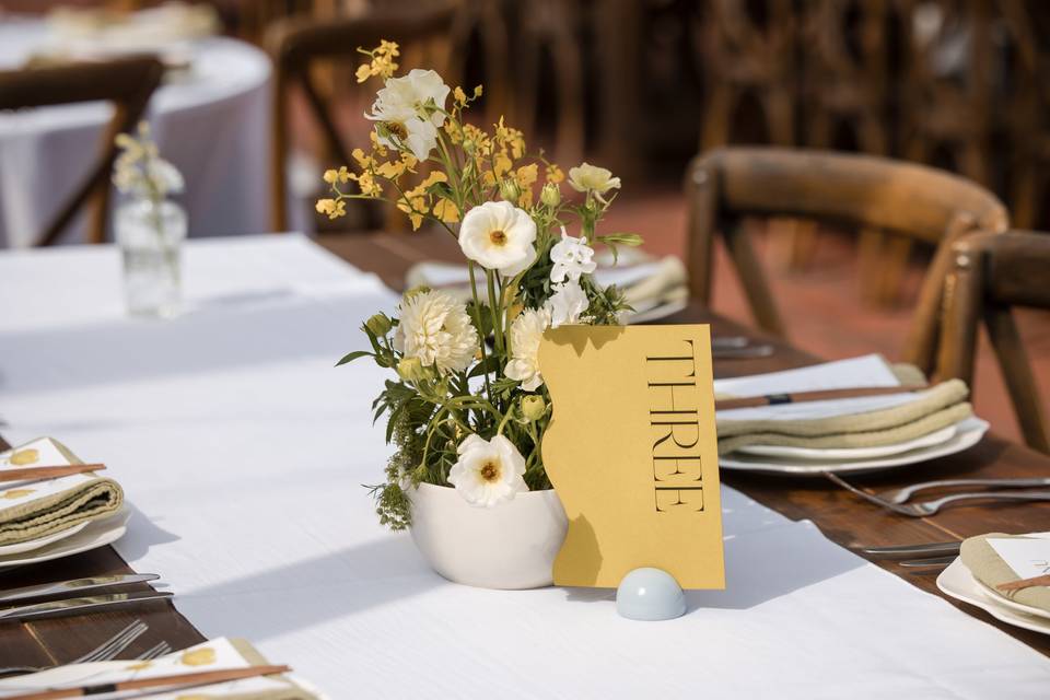 Modern Whimisical Centerpiece