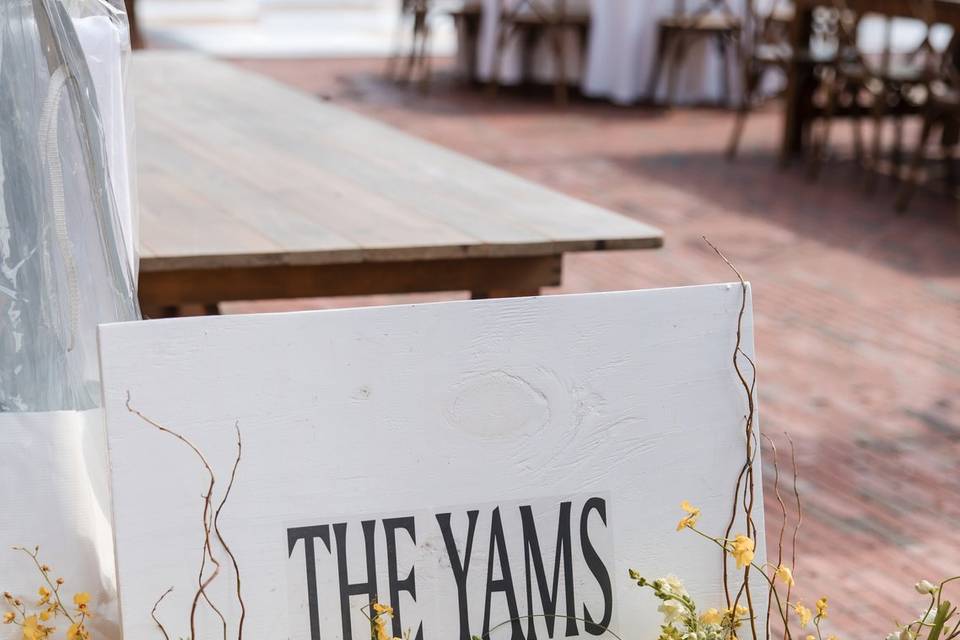 Modern Whimsy Welcome Sign