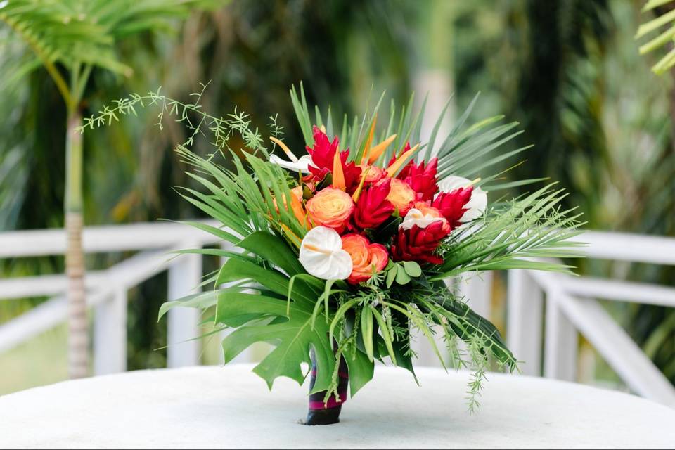 Tropical sweetheart Table