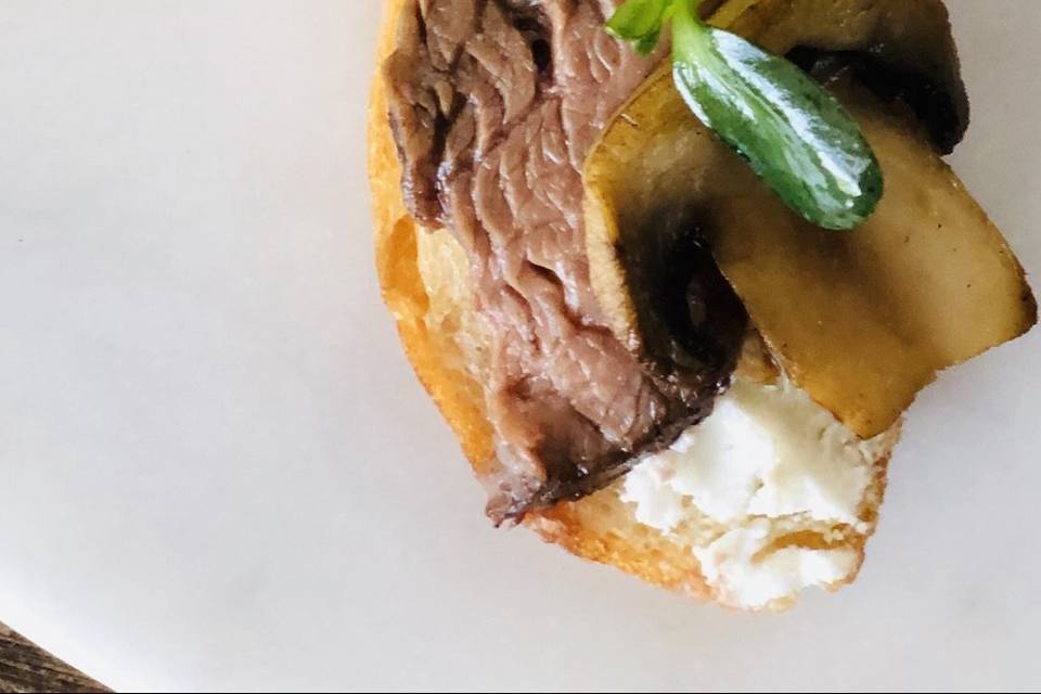 Steak Crostini