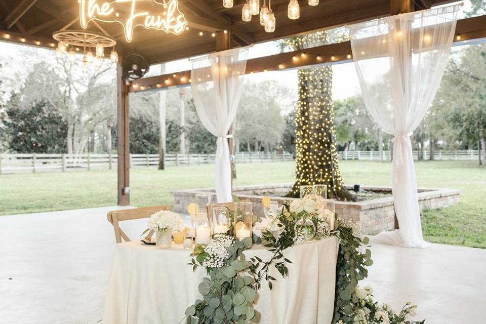 Sweetheart Table