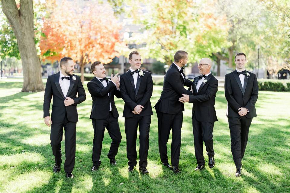 Groomsmen  caynayphoto.com