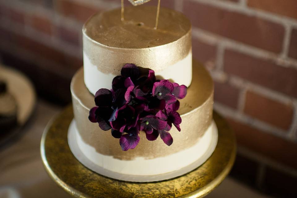 Gold & Purple Theme Cake