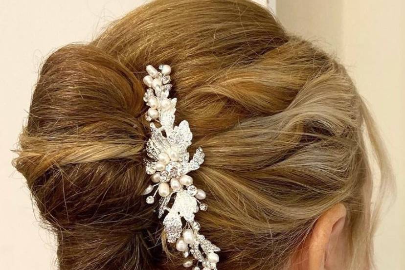 Wedding hairpiece