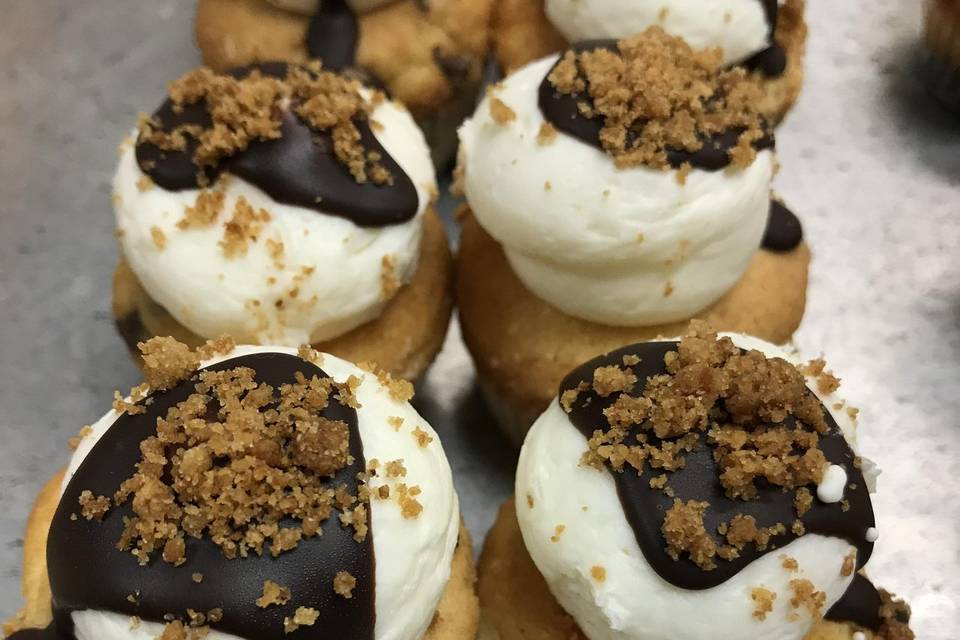 Mini s'mores cupcakes