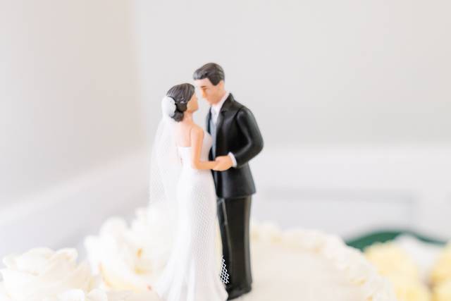 Rings In Wedding Cake