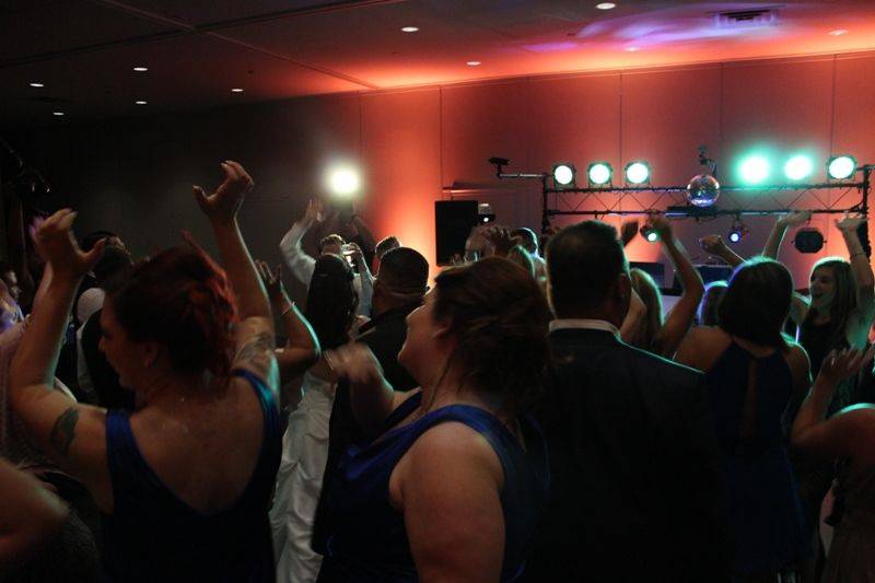 Jeti Entertainment Wedding DJ Service