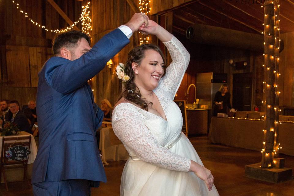 Bride & Groom Dancing