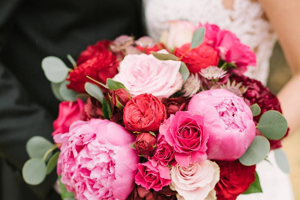 RED AND PINK BOUQUET