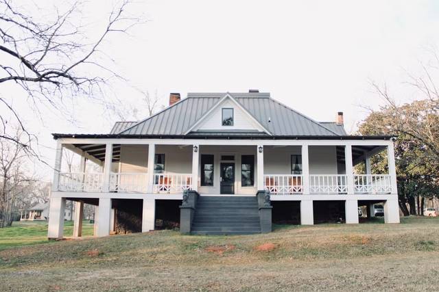 Auburn Bed & Breakfast at Shoofly Farm