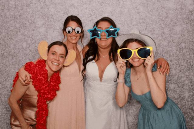 Real besties fly in for U!