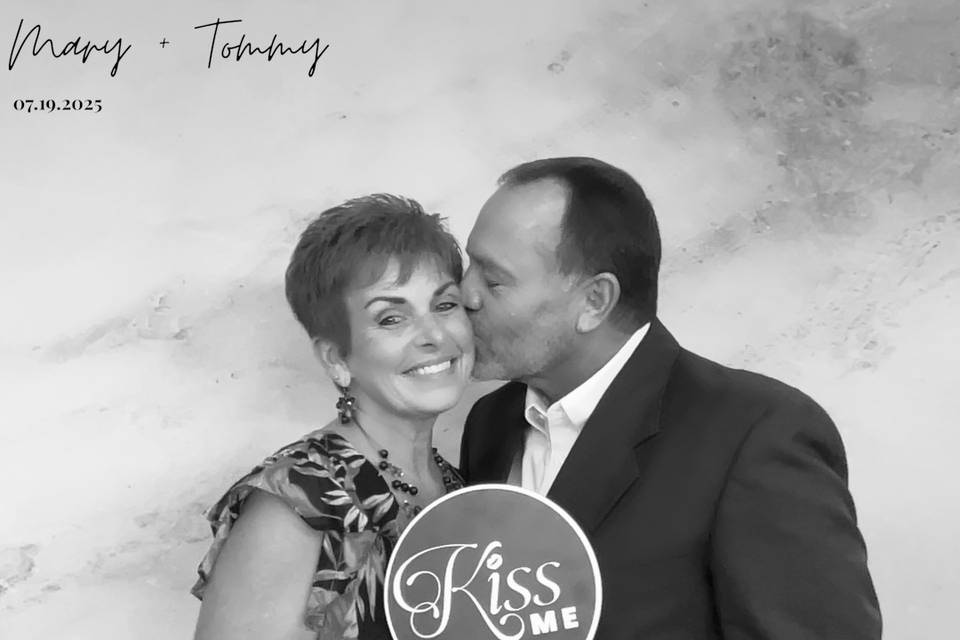 Kiss KAM