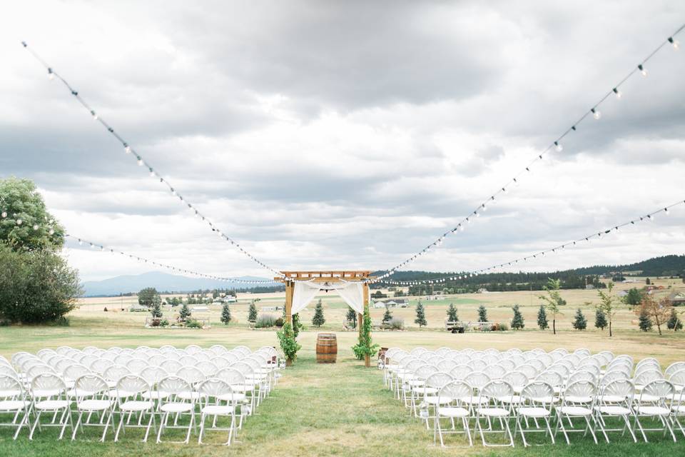 Arbor on the main lawnPhoto cred: Lisa Wise Photographywww.lisawisephotography.net