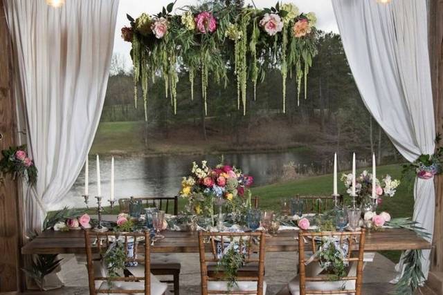 Floral table decor